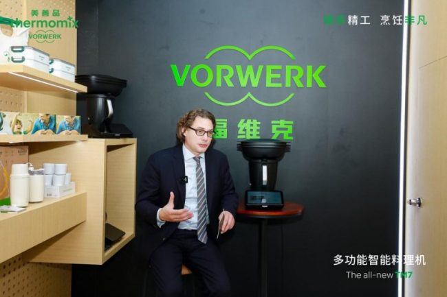 1756109263-cf7ca5d4ef980f8