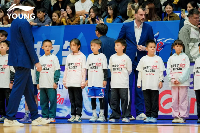 跟着李宁YOUNG爱上CBA—成都站活动收官